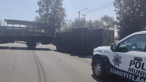 accidente-en-cuautitlan-izcalli-camion-militar-vuelca-en-la-mexico-queretaro
