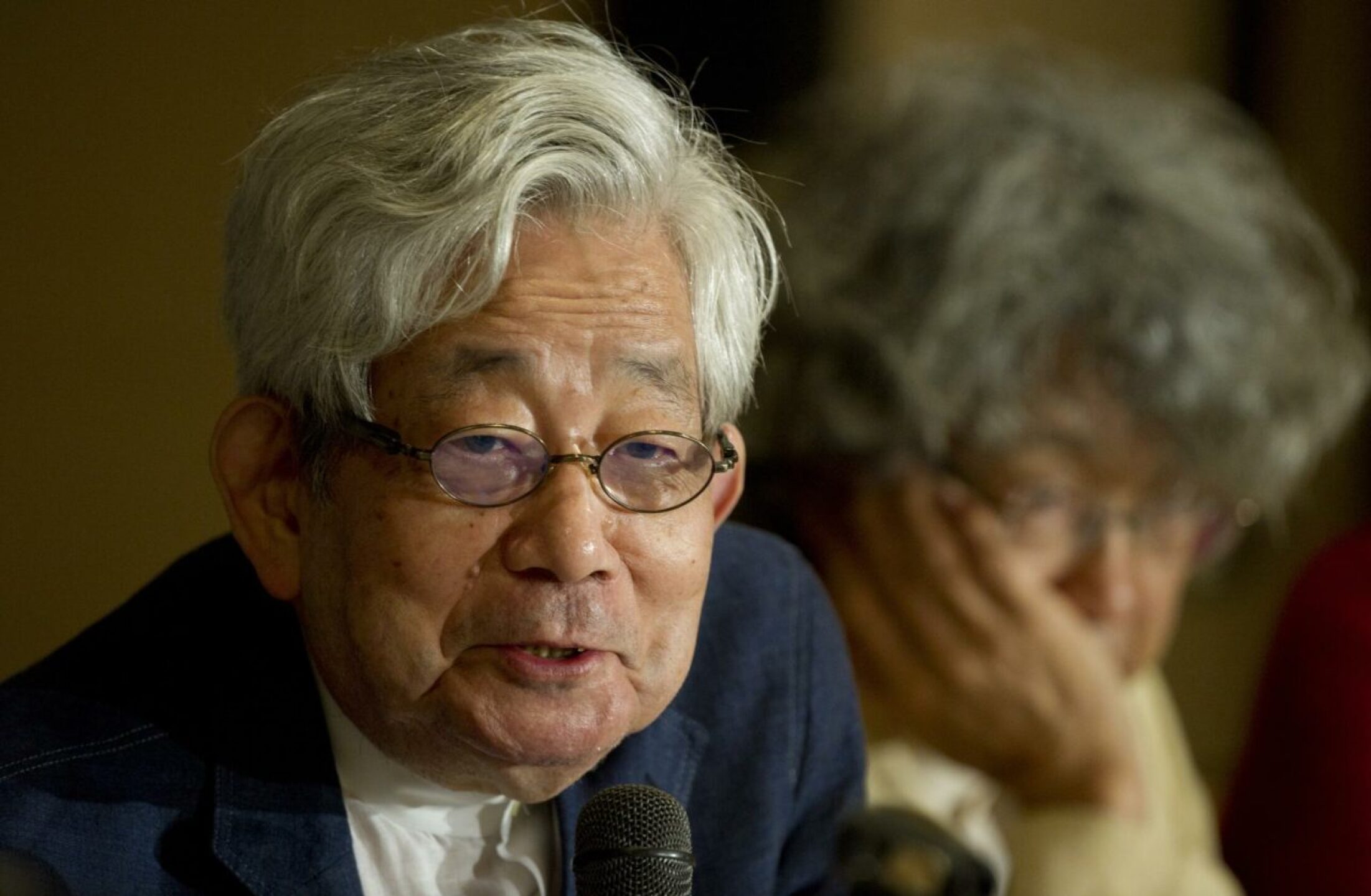 kenzaburo_oe_murio_nobel_de_literatura-1-1280x837