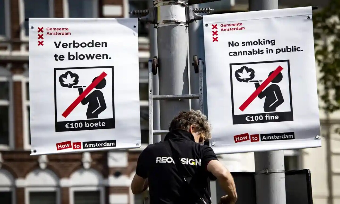 prohibición_de_fumar_marihuana_en_público_en_ámsterdam