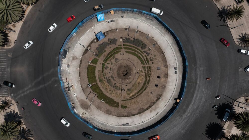 El ahuehuete de la Glorieta de Paseo de la Reforma fue reubicado la madrugada de este sábado al Vivero Nezahualcóyotl,  donde recibirá los cuidados para su rehabilitación.