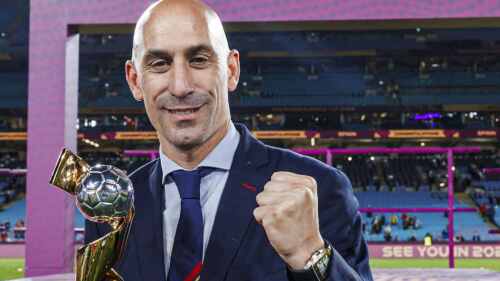 luis-rubiales-dimitira-a-la-federacion