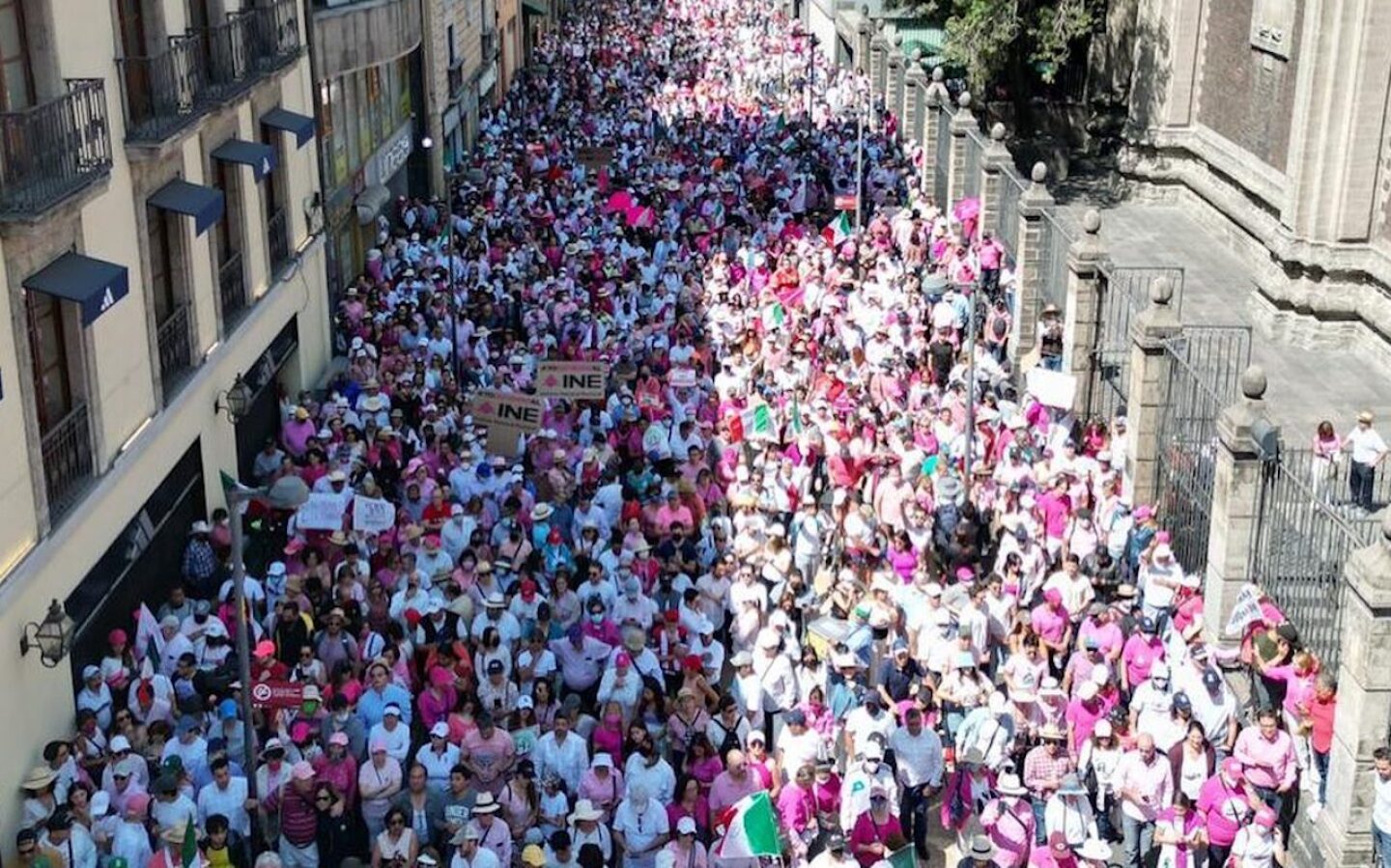 marcha-por-la-democracia-y-el-ine-2024-horario-ruta-y-donde-ver-en-vivo