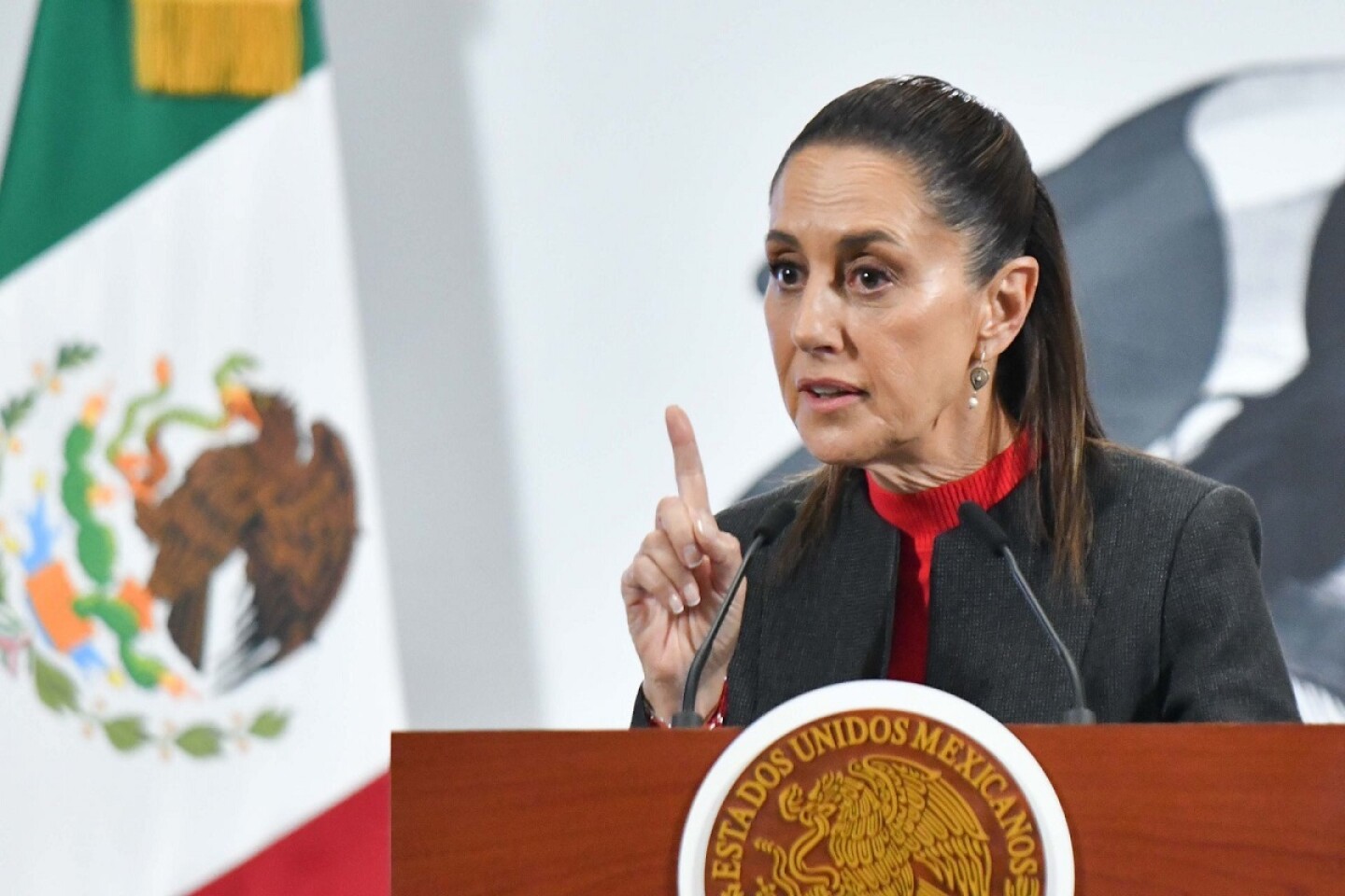 Sheinbaum dedo Mañanera Alimentación Bienestar