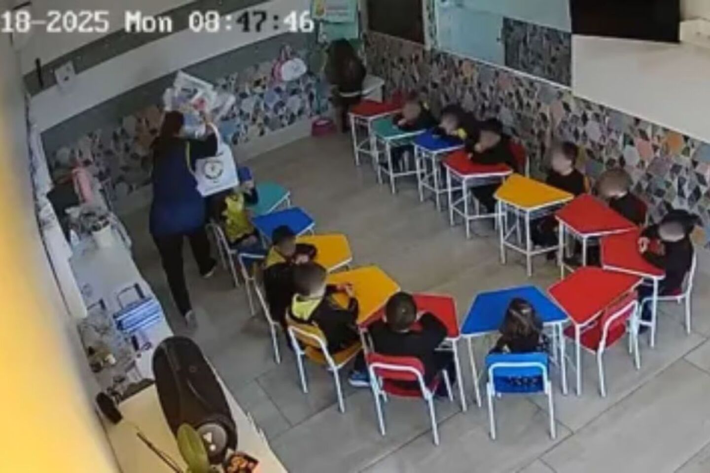 video-muestra-brutal-agresion-de-profesora-a-menor-en-jardin-de-infantes-de-caxias-do-sul-en-brasil