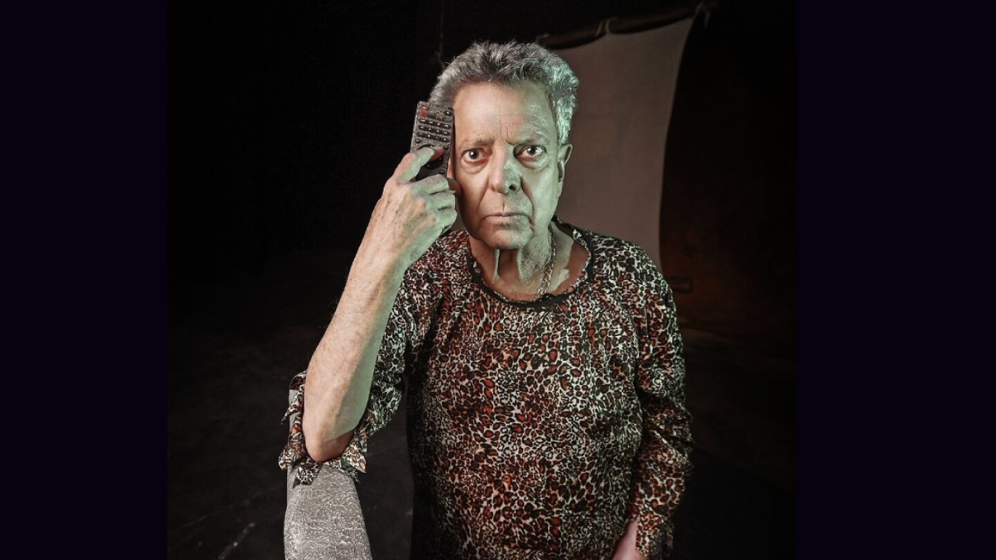 cesar bono defendiendo al cavernicola.jpg