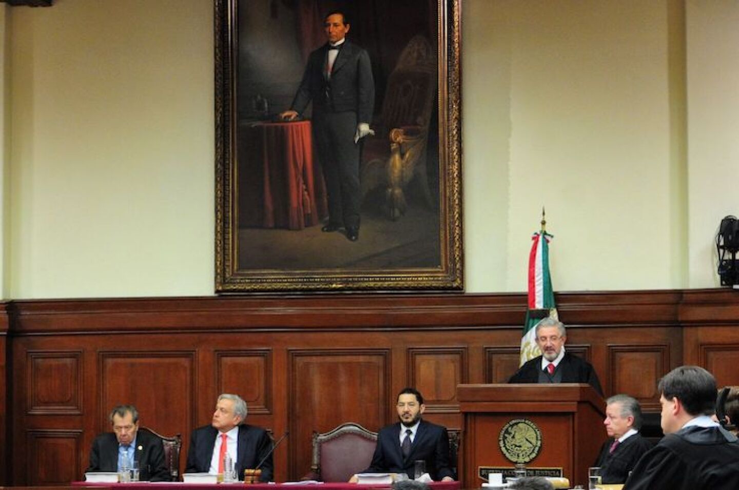 CIUDAD DE MÉXICO, 13DICIEMBRE2018.- Luis María Aguilar Morales, ministro presidente de la Suprema Corte de Justicia de la Nación, rinde su informe anual de labores. Al evento asistieron Andrés Manuel López Obrador, presidente de México; Porfirio Muñoz Ledo, presidente de la Cámara de Diputados, y Martí Batres, presidente de la Cámara de Senadores.FOTO: DIEGO SIMÓN SÁNCHEZ /CUARTOSCURO.COM