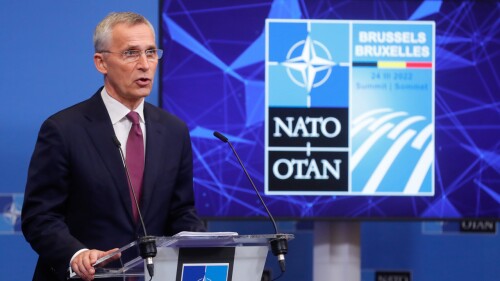 Los líderes de la OTAN impulsarán 4 nuevos batallones en el este ante la amenaza rusa