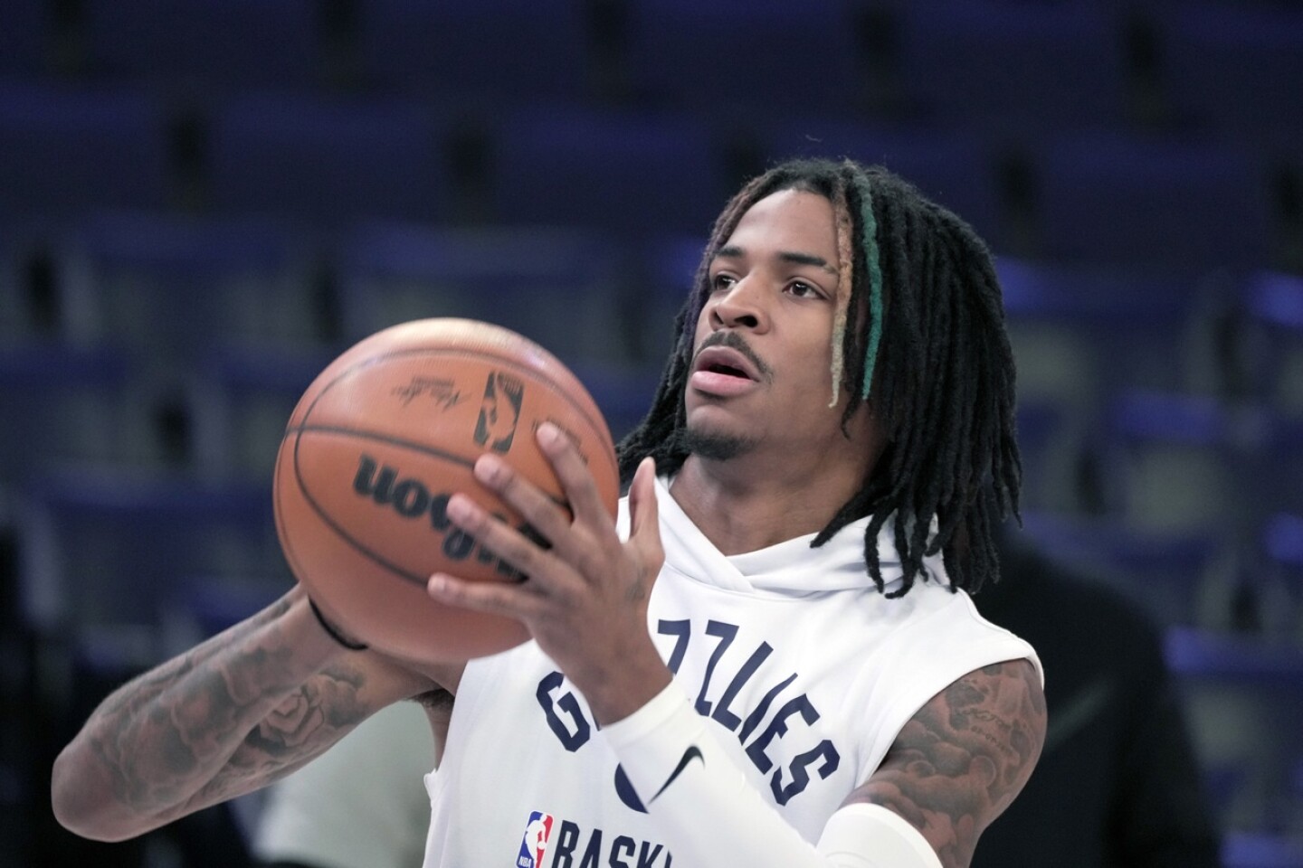 La NBA castiga a Morant con una suspensión de 25 partidos por jugar con armas en un vídeo