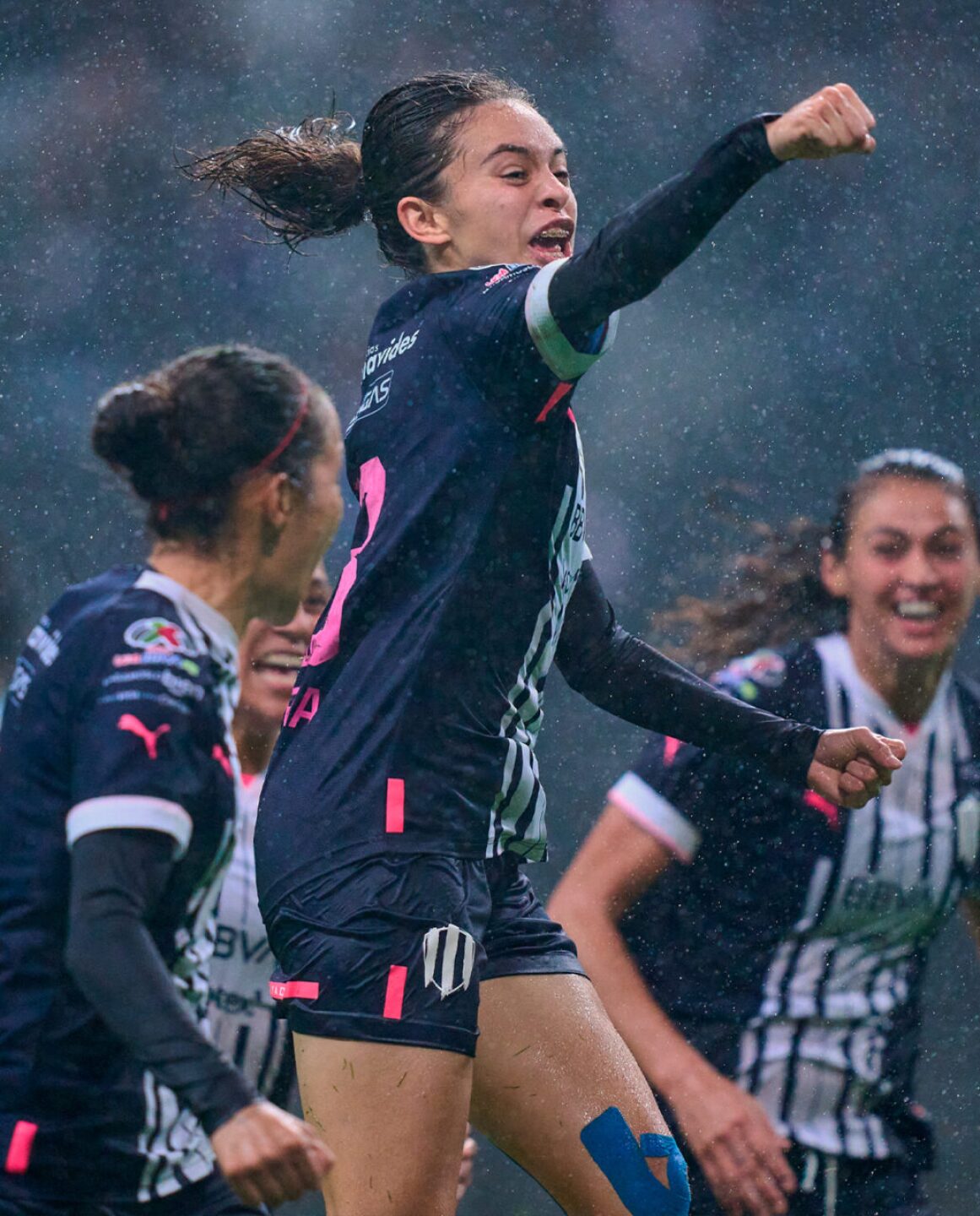 resultado-rayadas-vs-pachuca-cuartos-de-final-liga-mx-femenil-1032x1280
