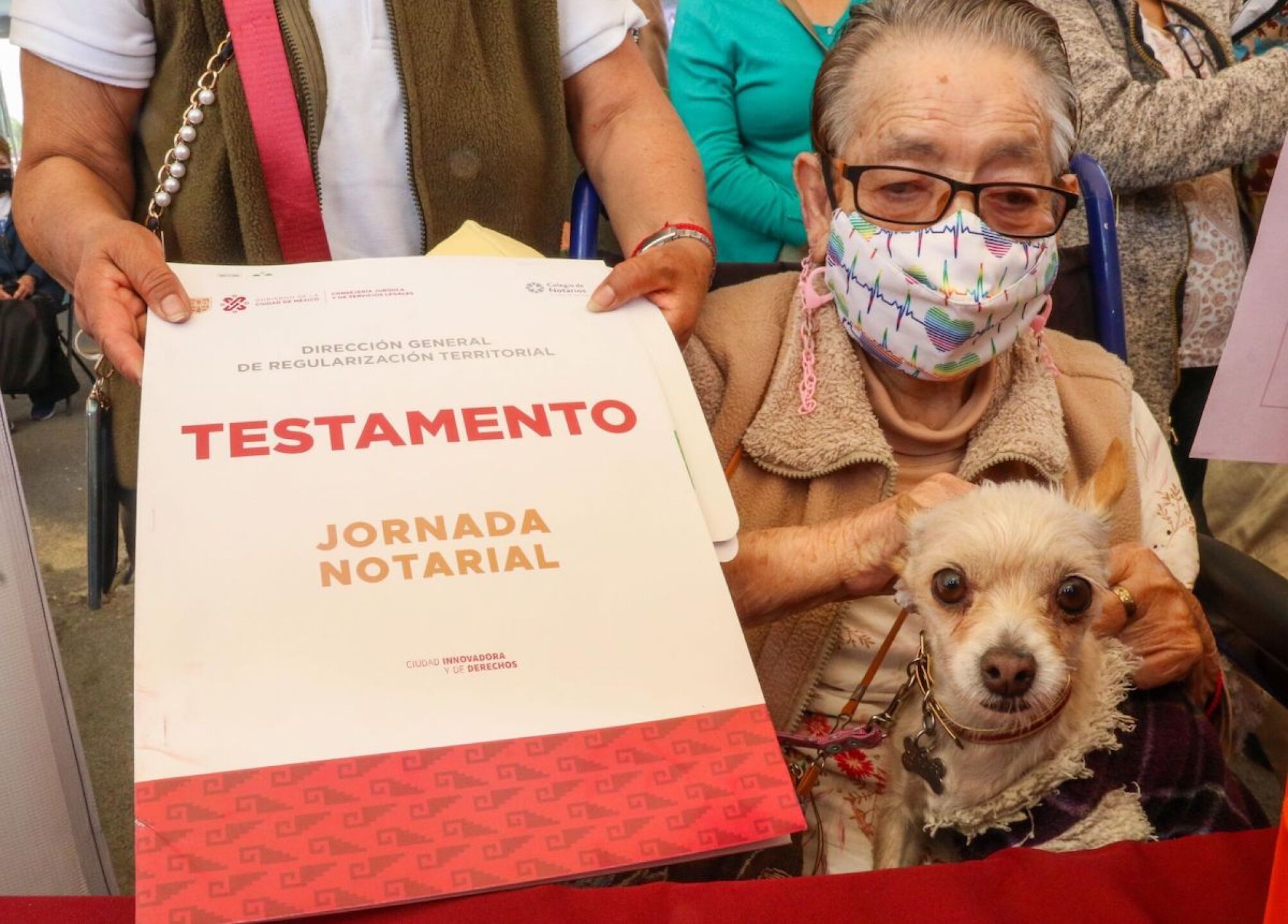 Asistente a la jornada notarial.