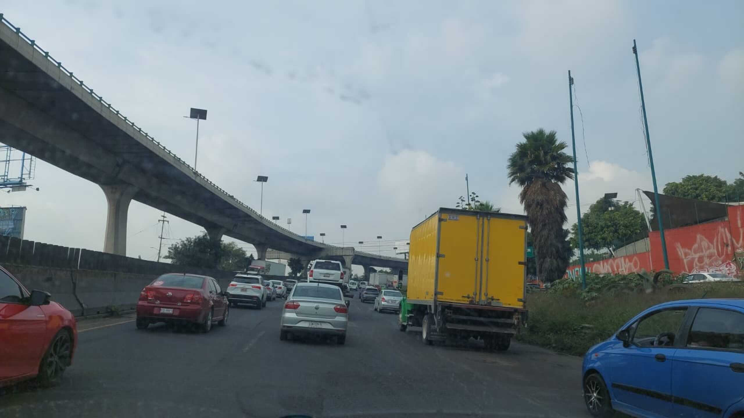 accidente periferico norte hoy trafico.jpg