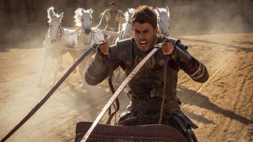 Un-nuevo-clip-de-Ben-Hur-nos-acerca-a-la-trepidante-arena_landscape