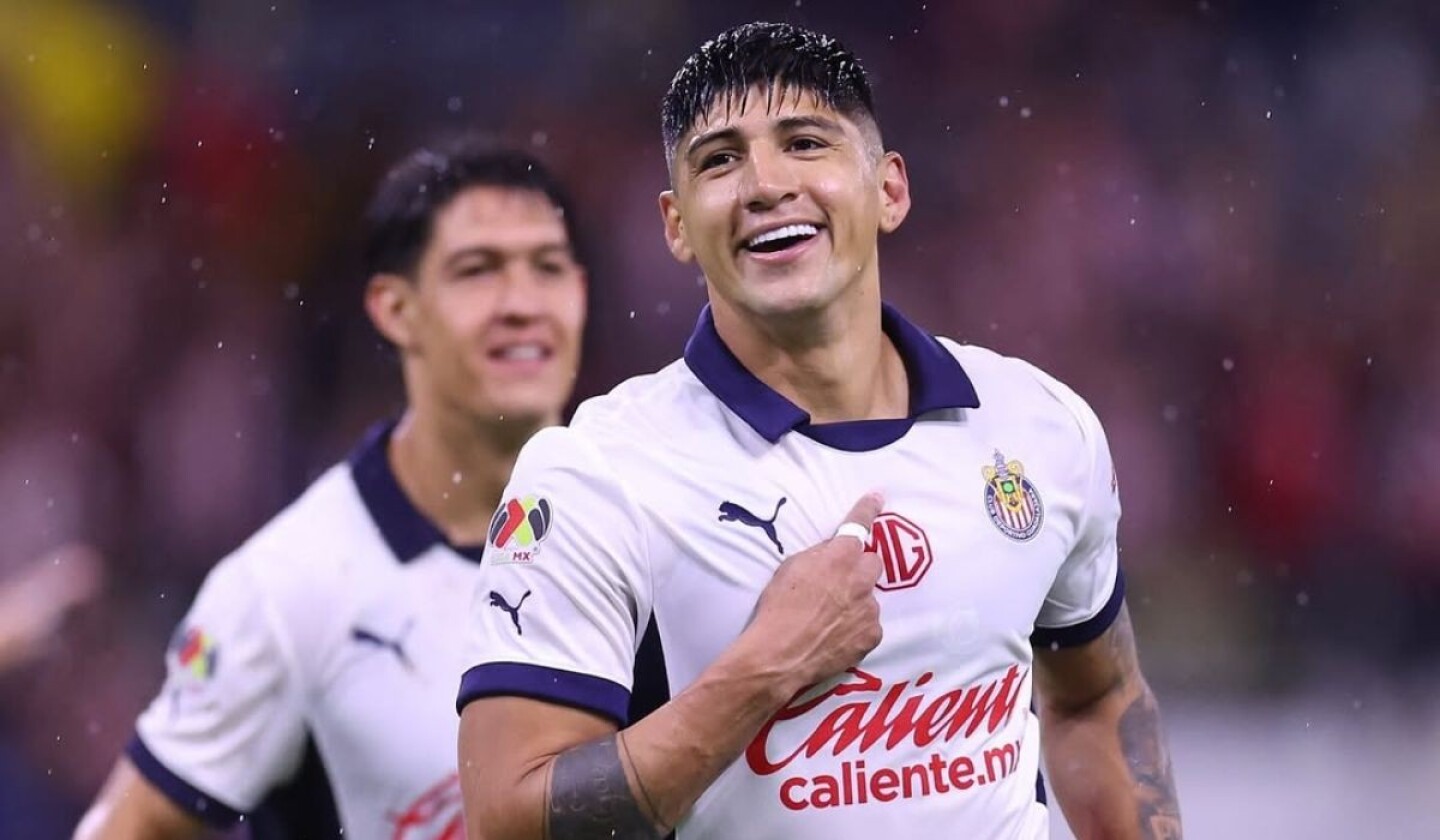 chivas-debur-apertura-2025.jpg