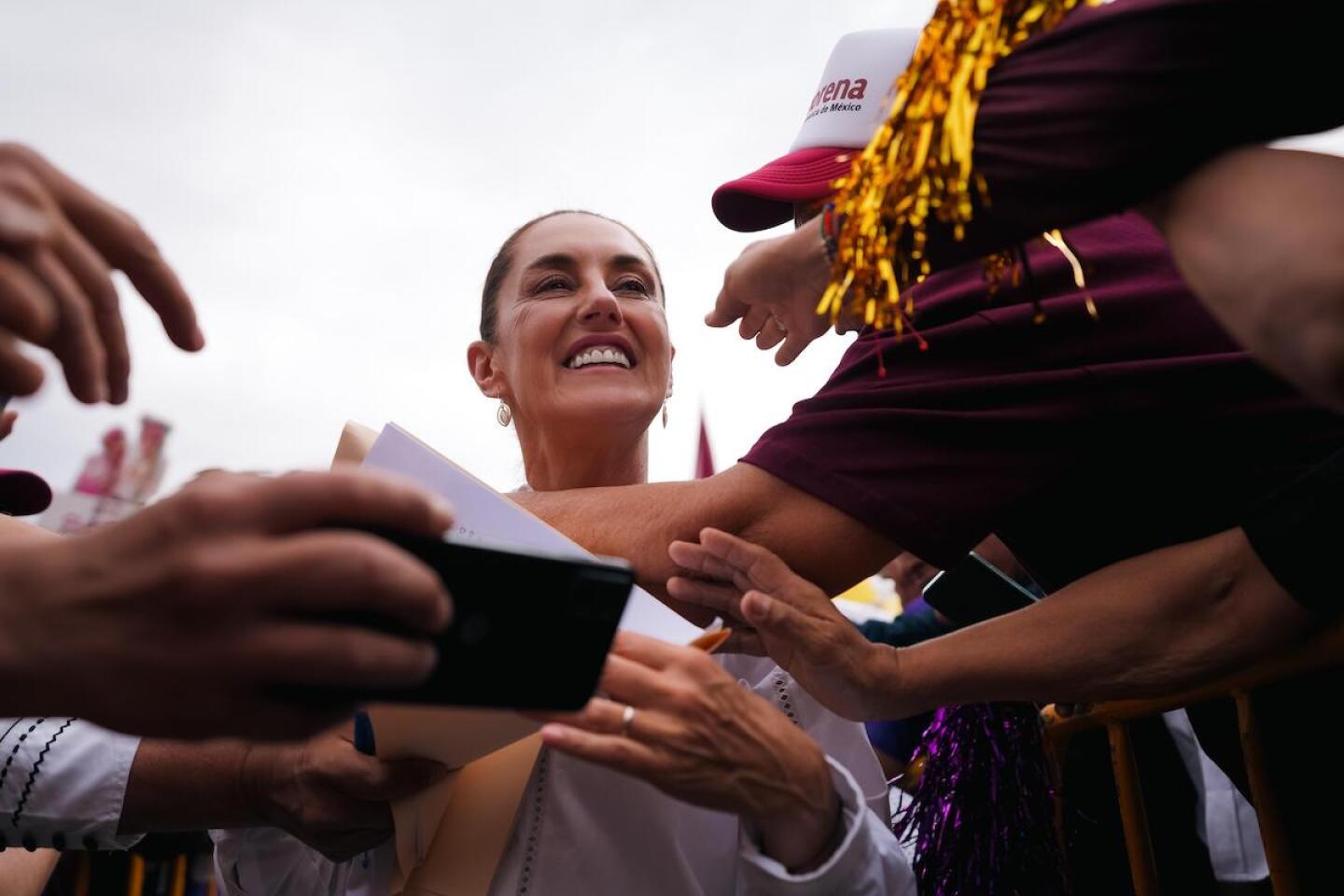 claudia_sheinbaum_consulta_amlo