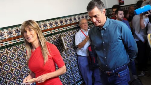 Por qué el presidente del gobierno español está considerando renunciar a su cargo