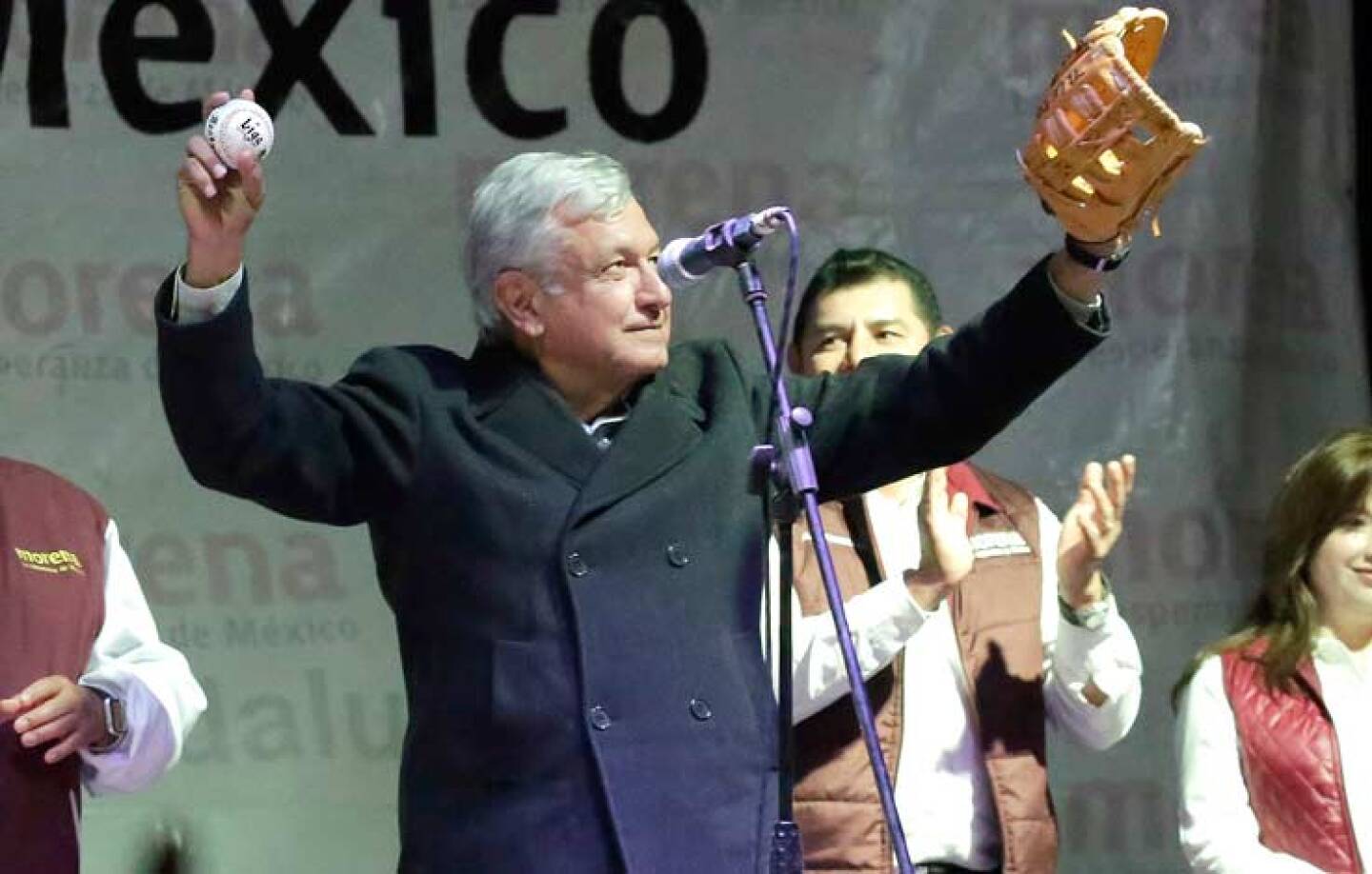 AMLO-peligro-para-mexico-publicista