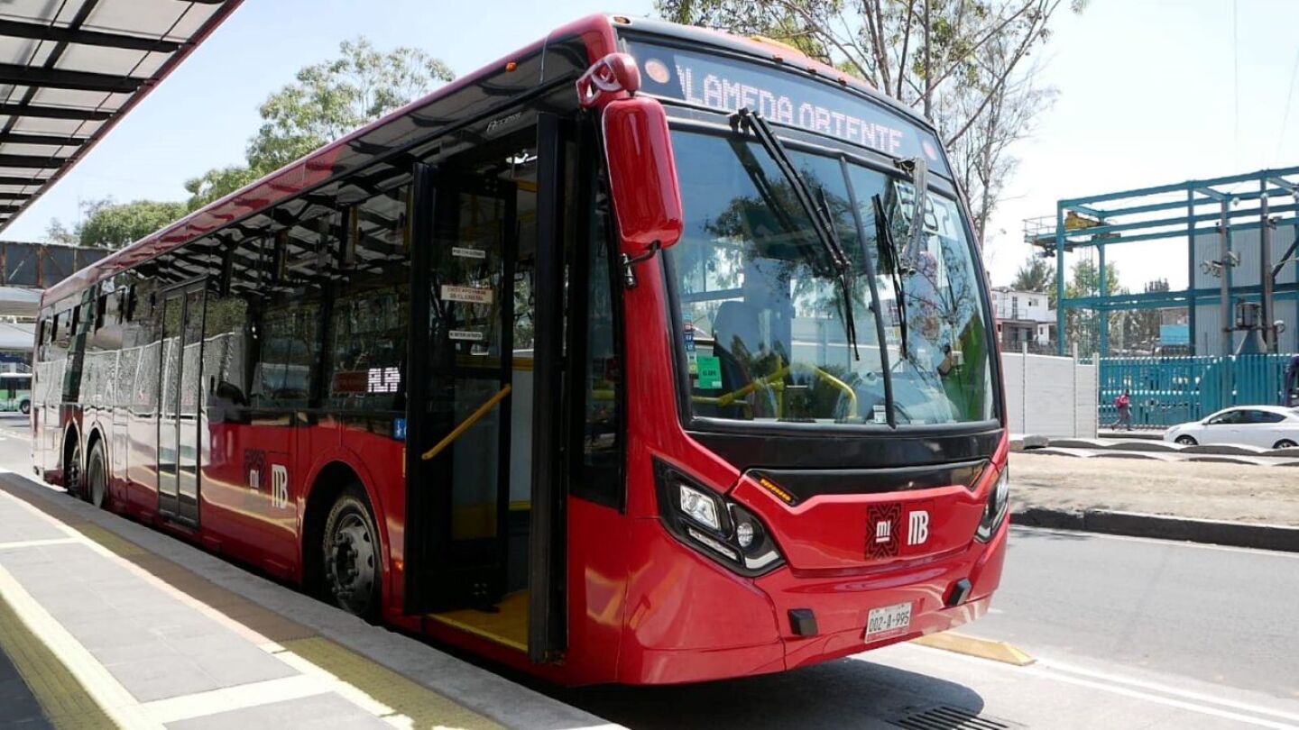 horario-metrobus-semana-santa