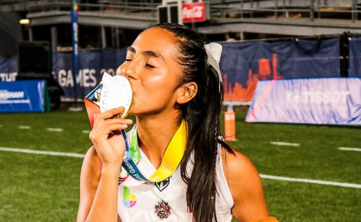 mexicana_diana_flores_pro_bowl_games_nfl_peyton_manning