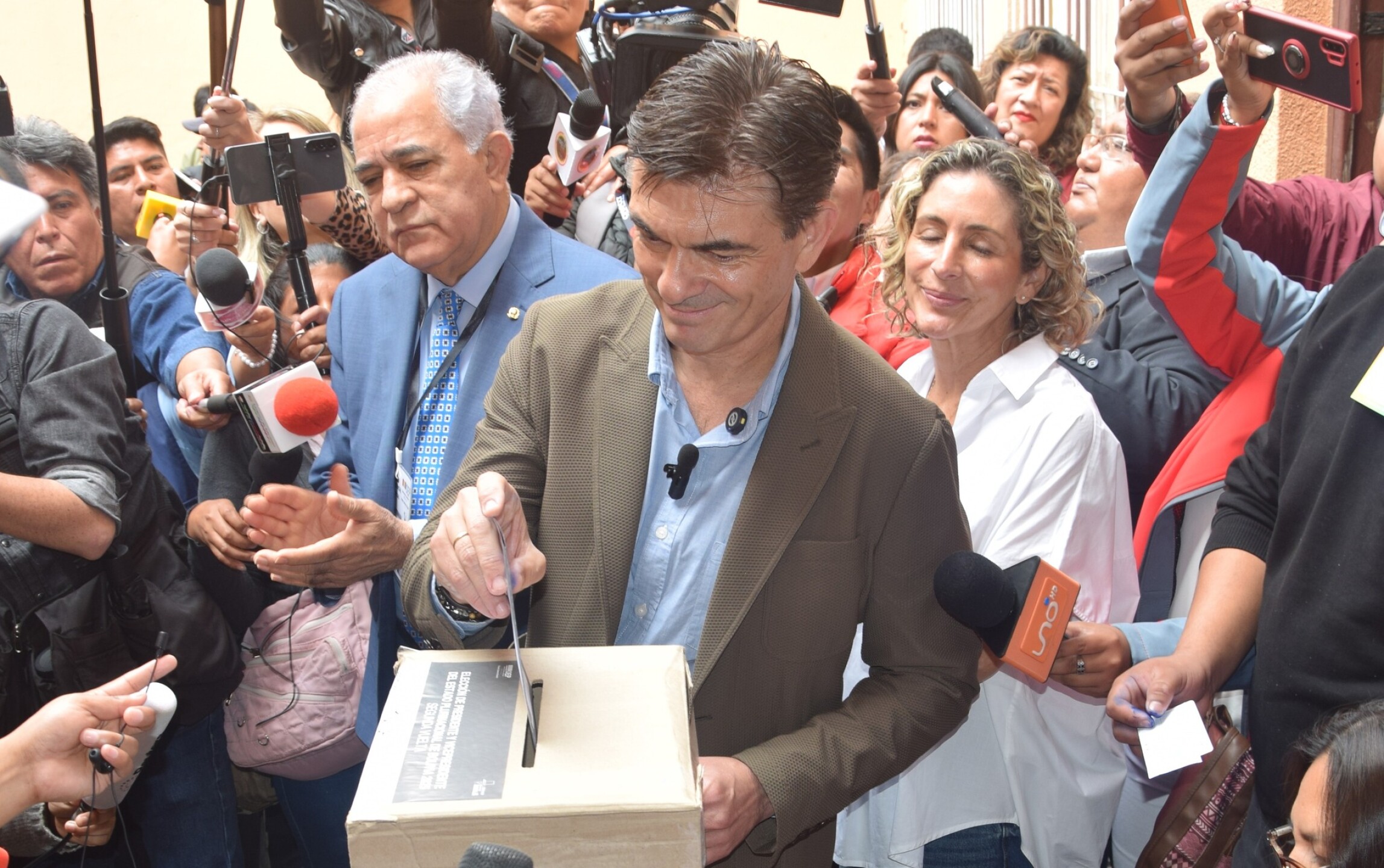Rodrigo Paz Vota.jpg