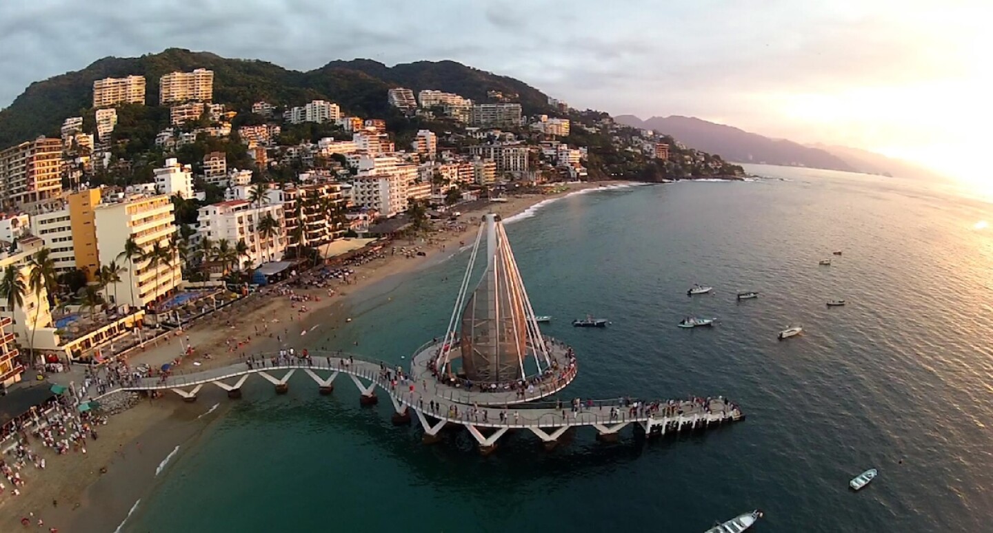 PUERTO_VALLARTA.jpg