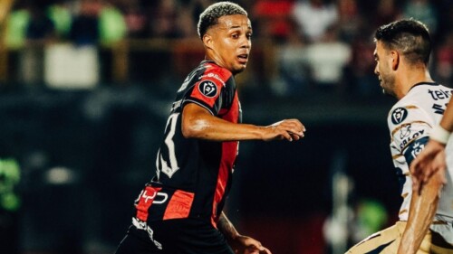 alajuelense_pumas.jpg