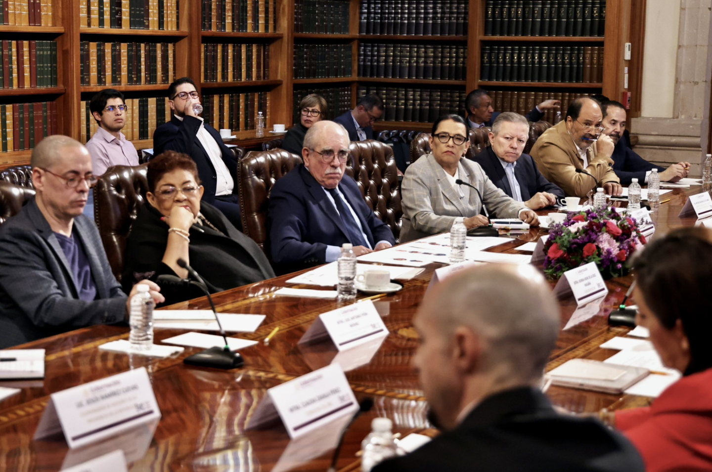 Reunión entre el INE y la Comisión presidencial para la reforma electoral