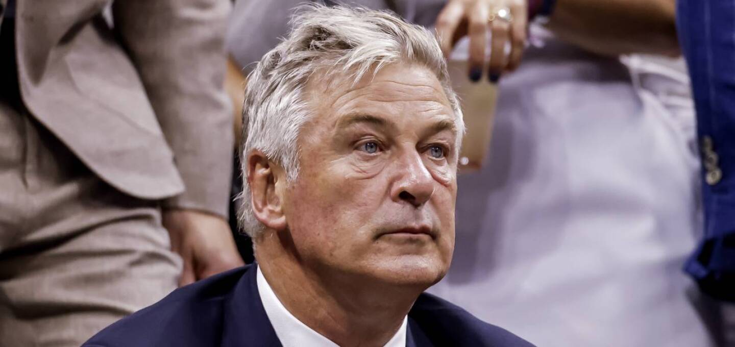 Fiscales imputan formalmente a Alec Baldwin por homicidio involuntario