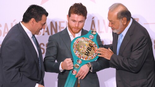 Sulaimán afirma que "Canelo" ya heredó la estafeta de leyenda de JC Chávez