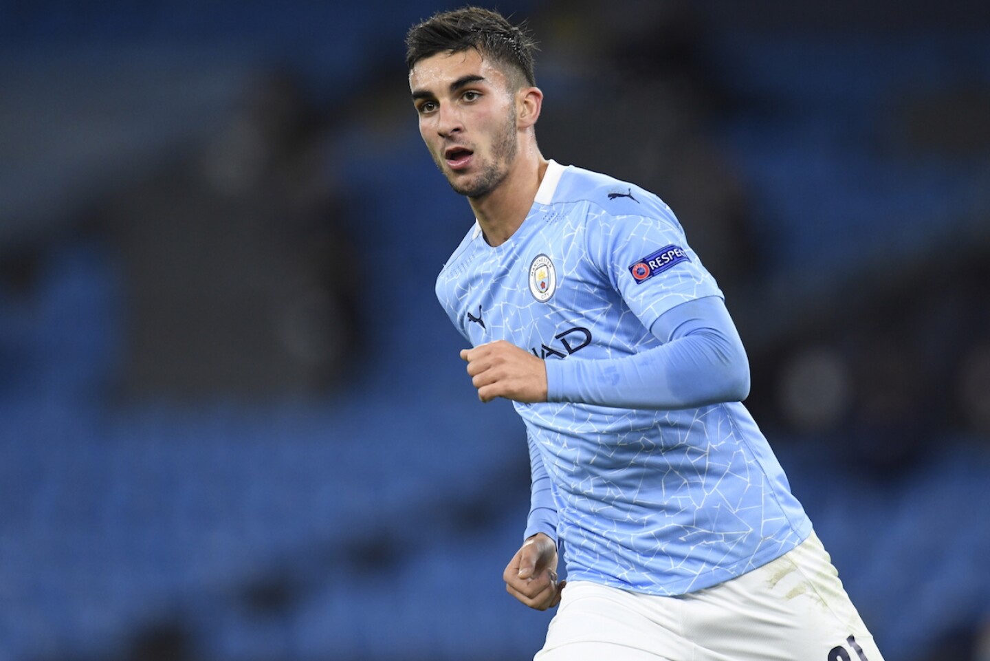 Ferran Torres llega a Barcelona para pasar la revisión médica con el Barça