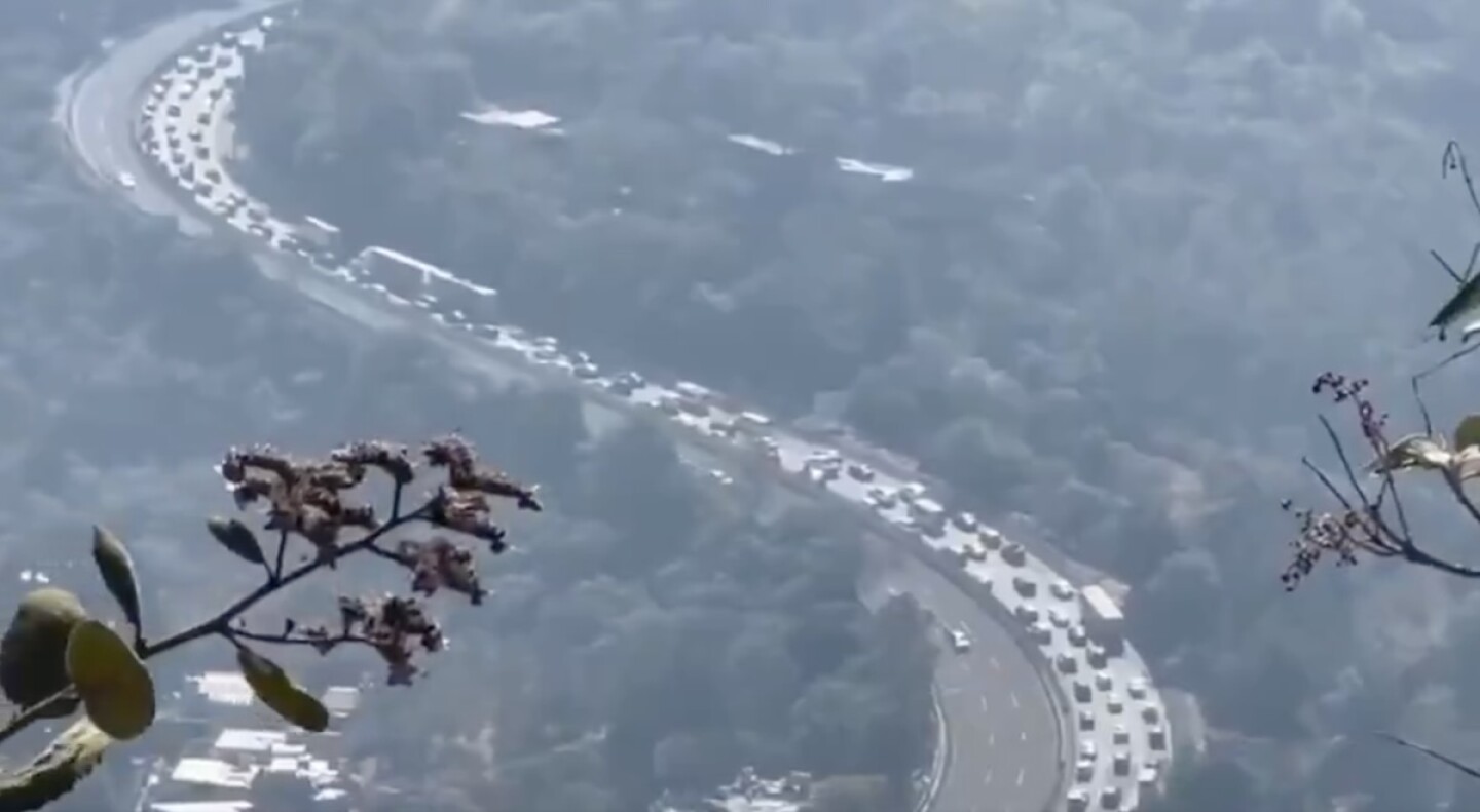 trafico mexico-cuernavaca hoy .jpg