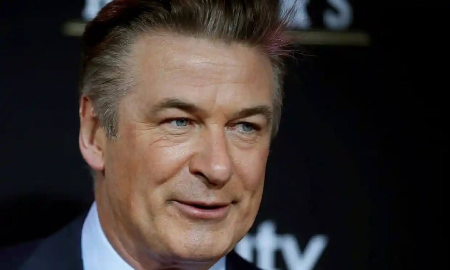 presentan_cargos_contra_alec_baldwin_por_actos_extremadamente_imprudentes_rust