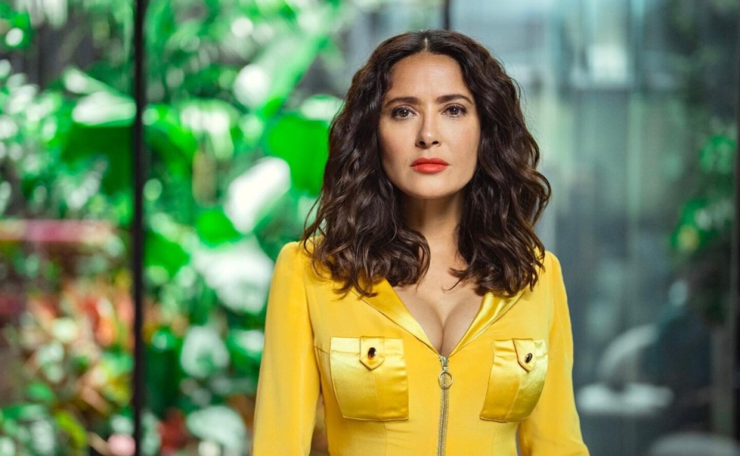 salma_hayek_black_mirror_6