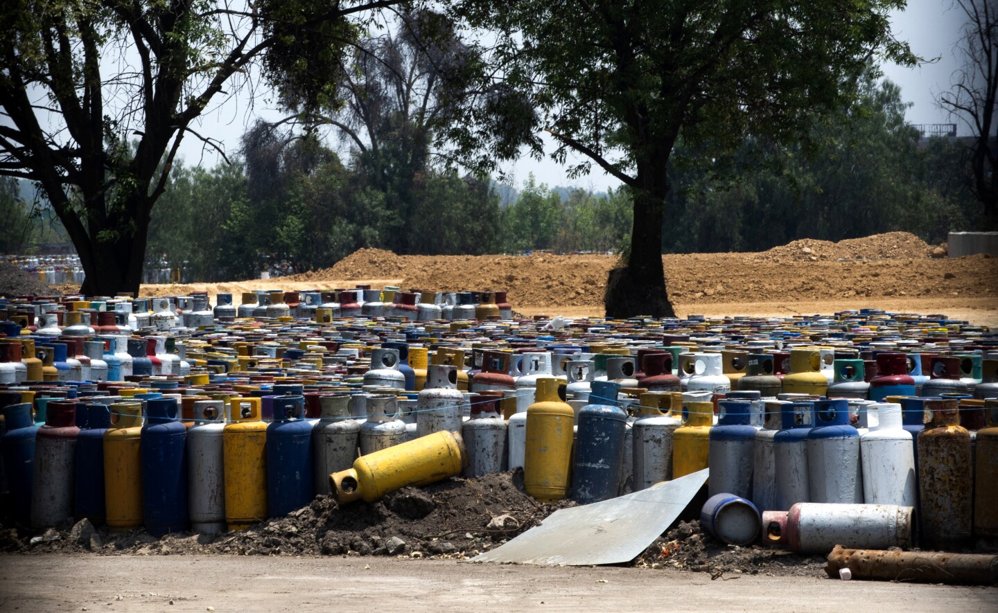 MEXICO-GAS-CYLINDERS