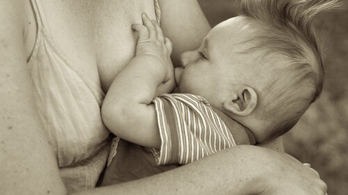 breastfeeding-gb160a9460_1280