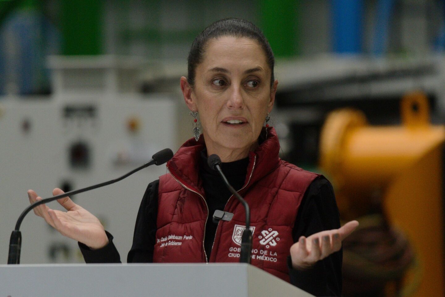 Claudia Sheinbaum, jefa de gobierno, encabezó el recorrido de supervisión de la Planta de Carbonización Hidrotermal ubicada en el Bordo Poniente, la cual se encargaría de procesar la basura orgánica a cubos de carbón vegetal y se espera entre en operaciones en febrero de 2023.
