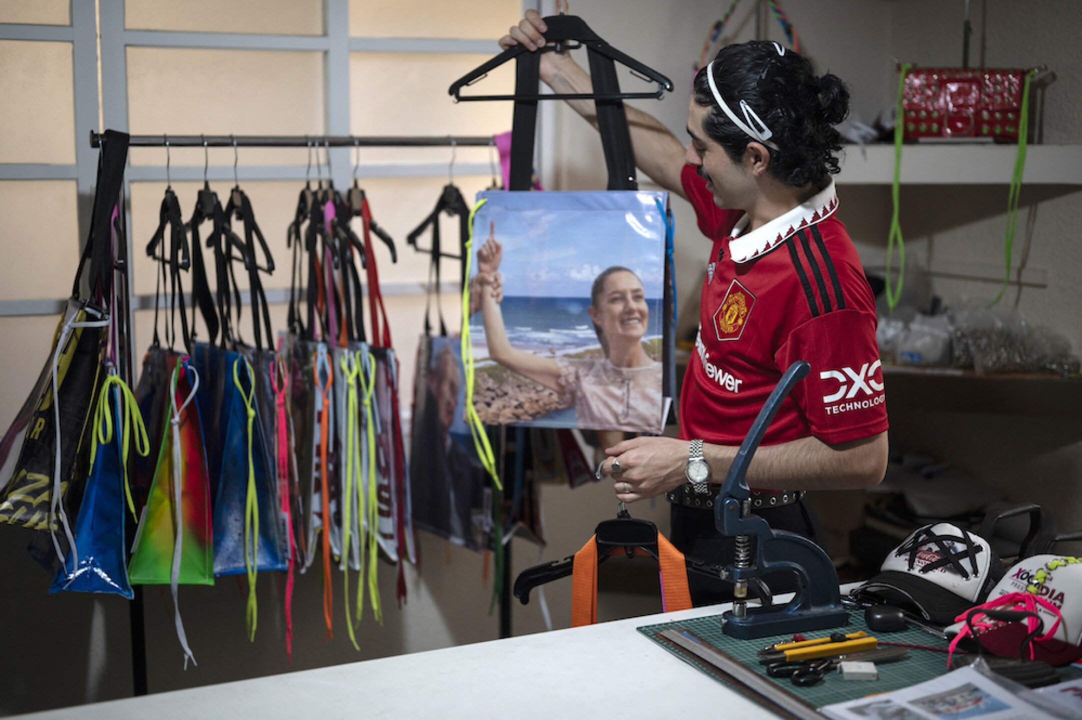 MEXICO-ENVIRONMENT-RECYCLING-FASHION