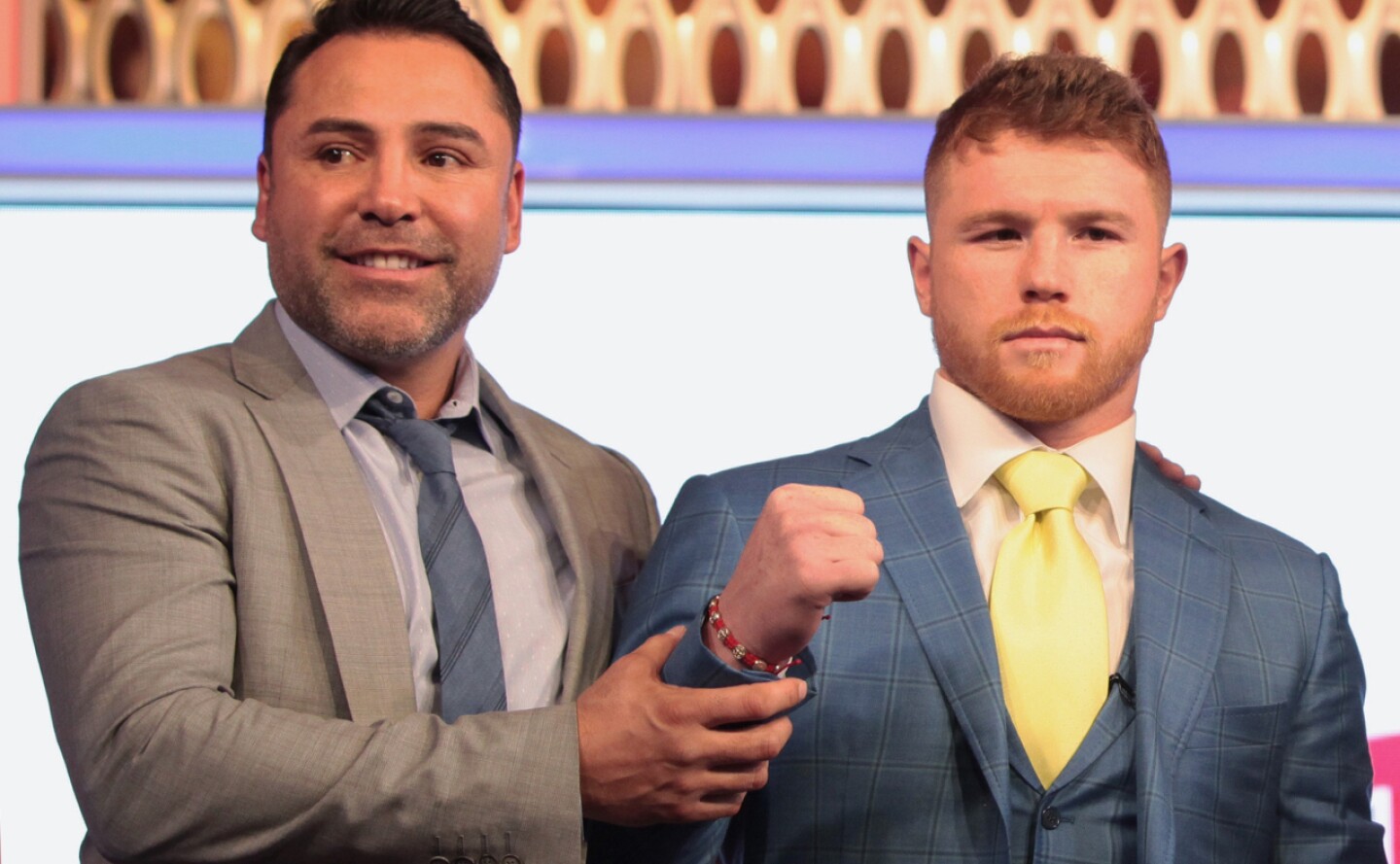canelo-alvarez-oscar-de-la-hoya