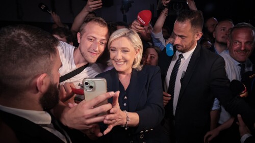 La extrema derecha francesa gana con el 33,15 % de los votos con el resultado casi definitivo