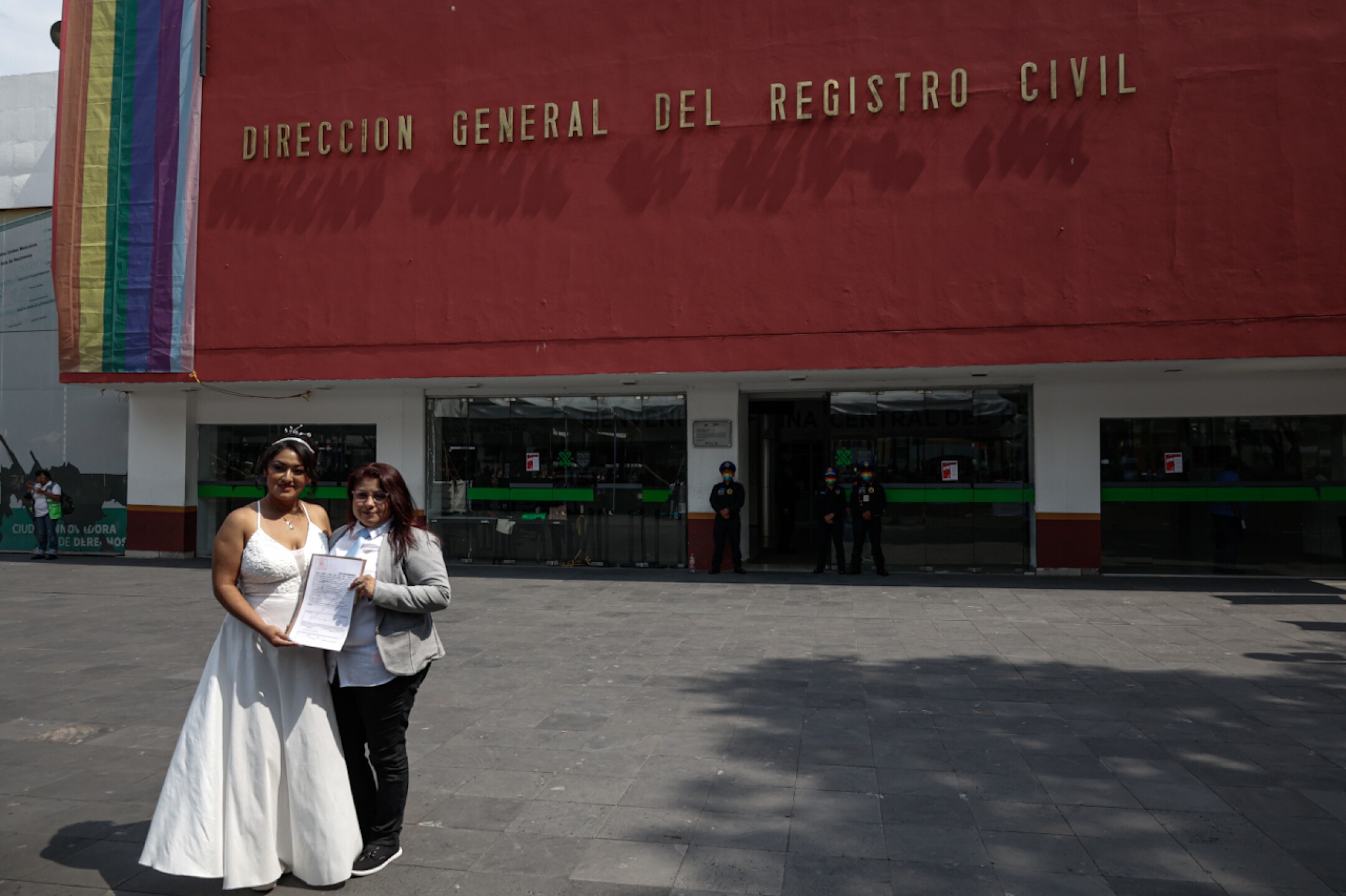 bodas-masivas-dia-internacional-del-orgullo-lgbt-cdmx-4