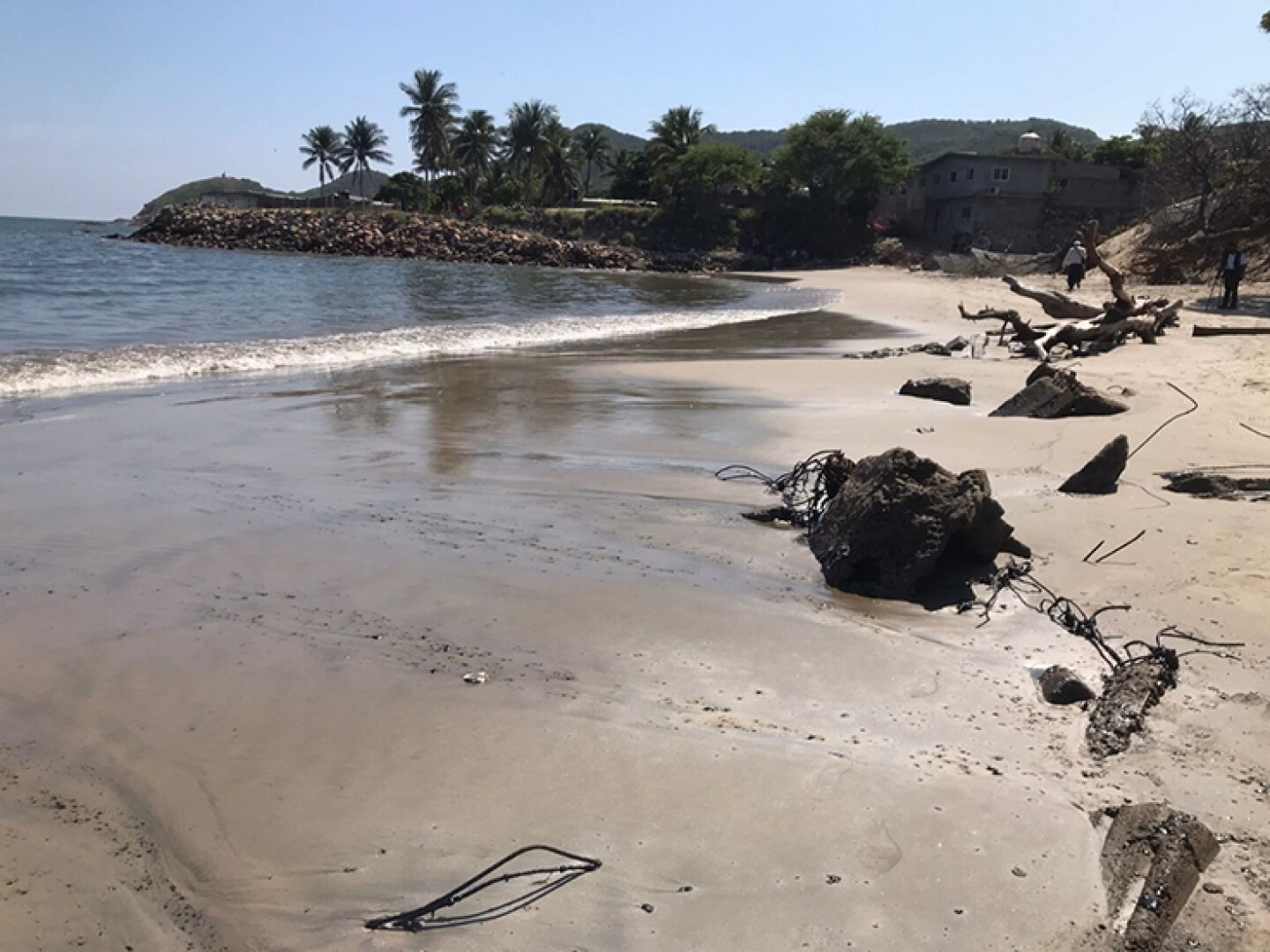 derrame en playa de Salina Cruz