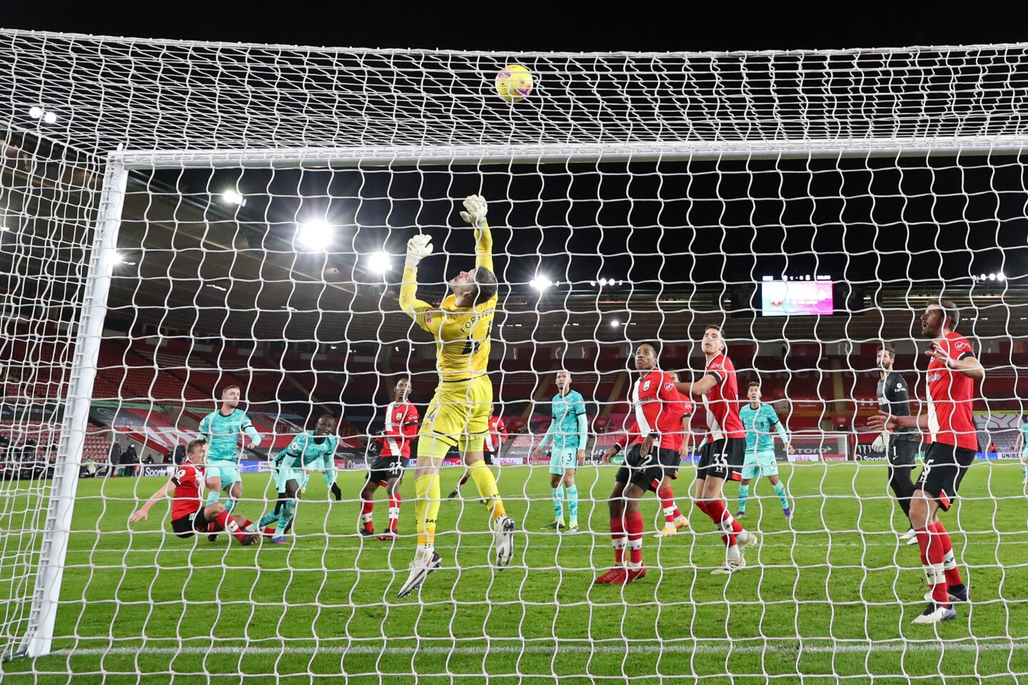 Premier League suma 40 casos positivos de Covid