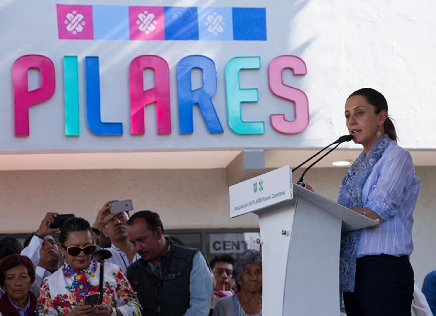 CIUDAD DE MÉXICO, 06MARZO2019.- Claudia Sheinbaum Pardo, Jefa de Gobierno, inauguró el Punto de Innovación, Libertad, Arte, Educación y Saberes (PILARES), Rosario Castellanos en la alcaldía de Tláhuac, durante esta inauguración la mandataria reiter