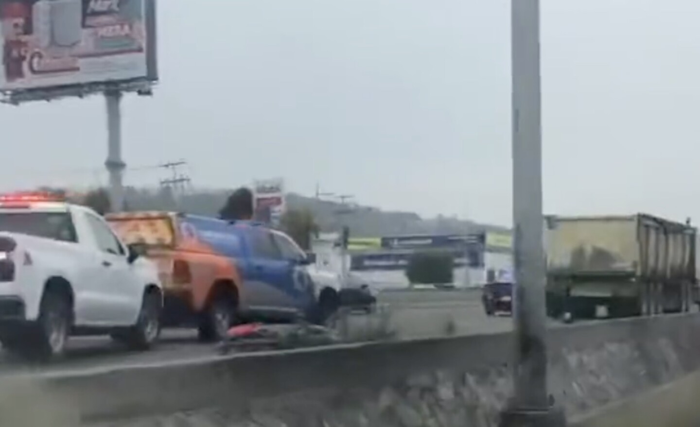 accidente-5-de-febrero-hoy-motociclista-muere-arrollado-en-queretaro