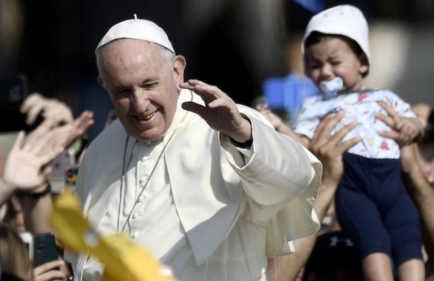 VATICAN-SALVADOR-PAUL-VI-SAINTS