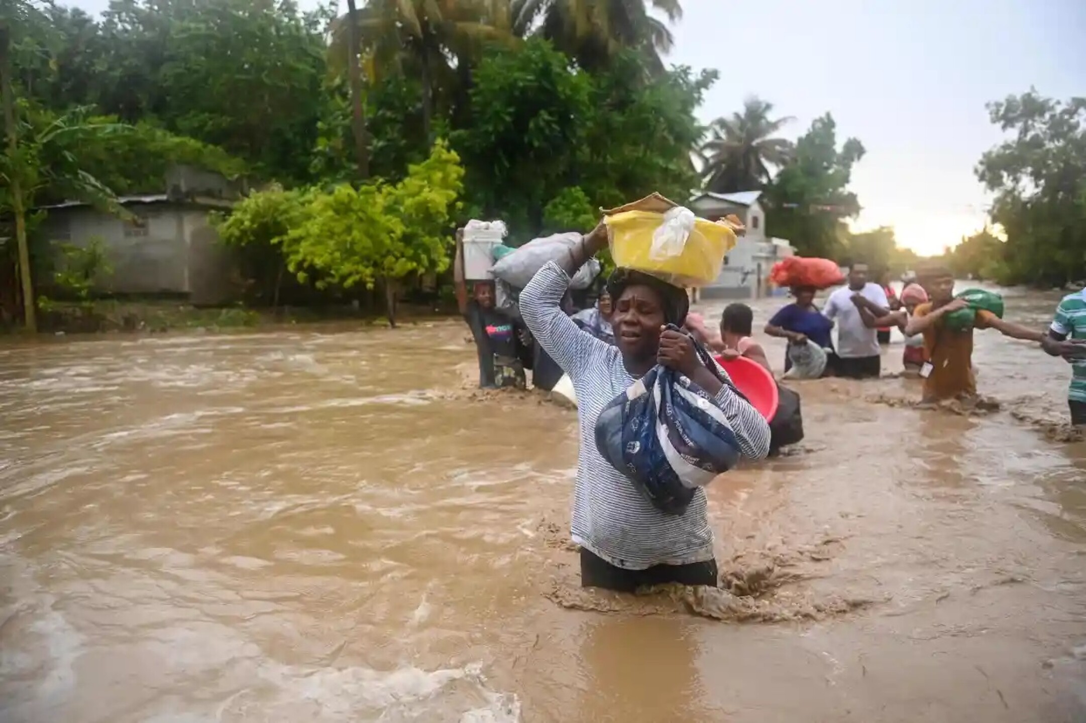 carretera-route-nationale-inundada-por-las-lluvias-torrenciales-haiti