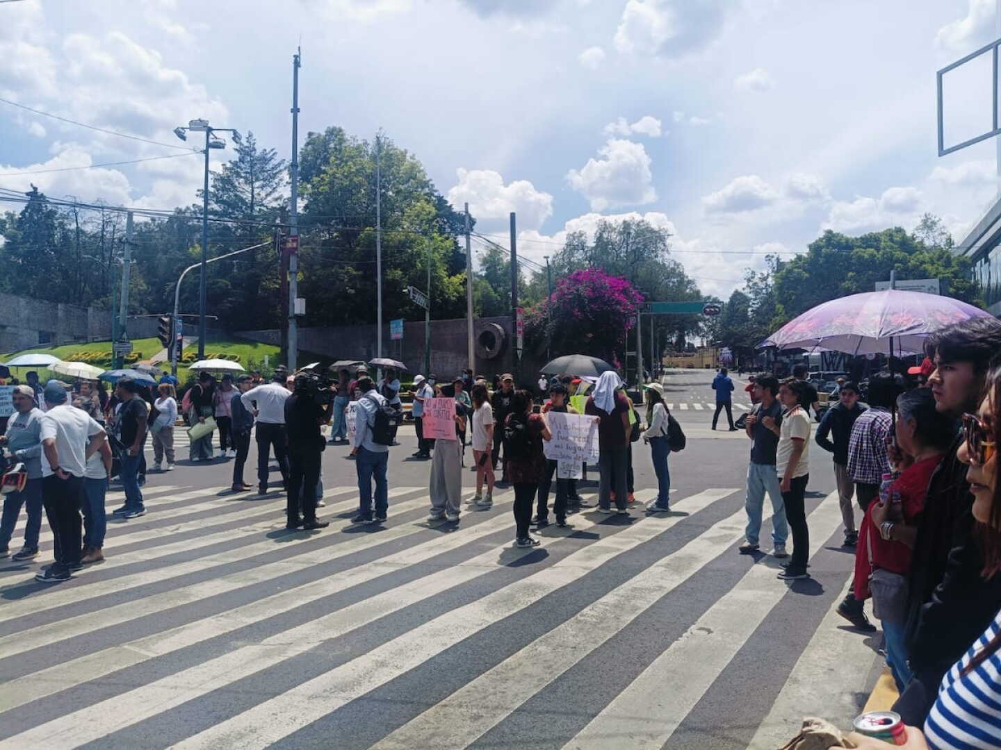 bloqueo en insurgentes .jpeg