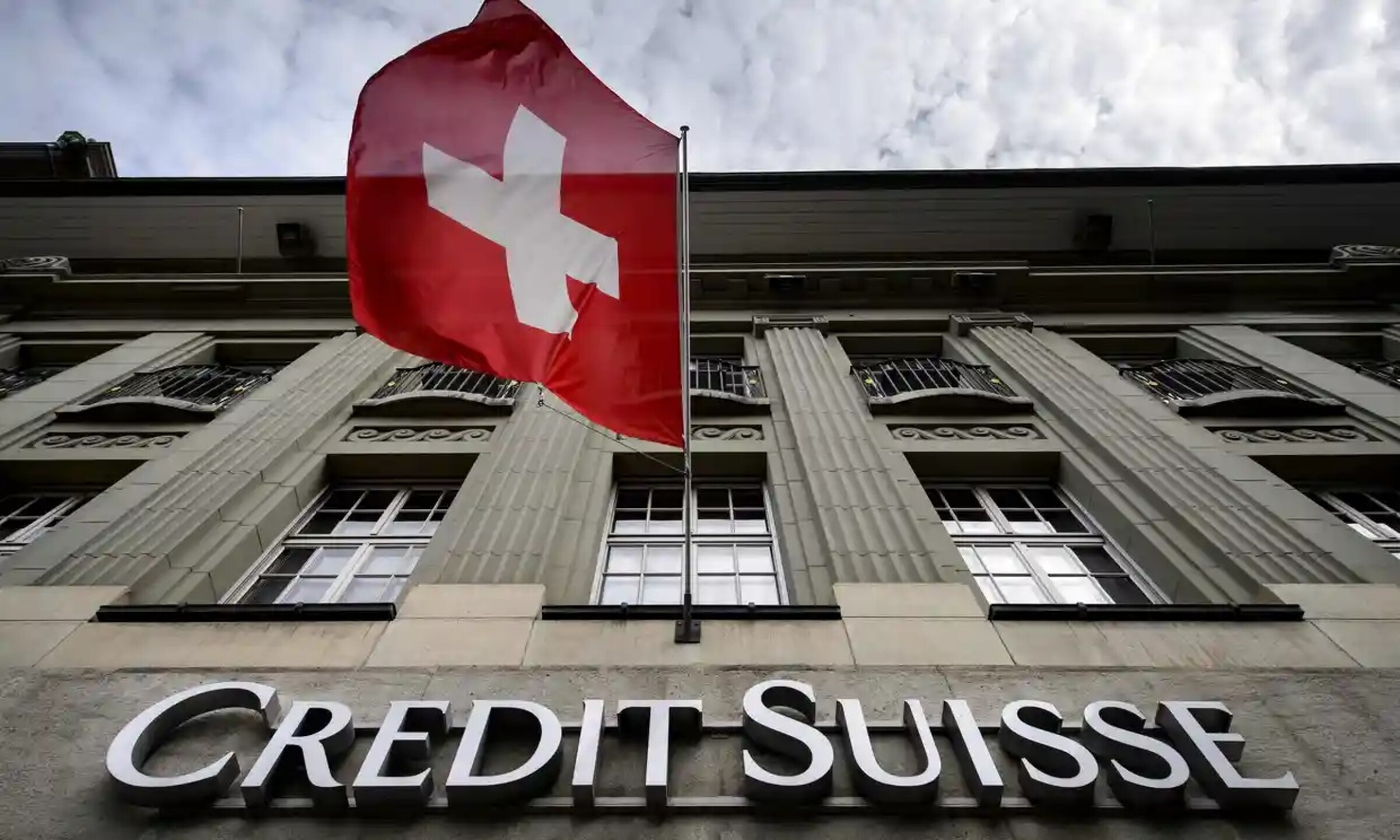 acciones_credit_suisse_caen_a_niveles_minimos_historicos_banco_nacional_saudita_descarta_mas_financiamiento
