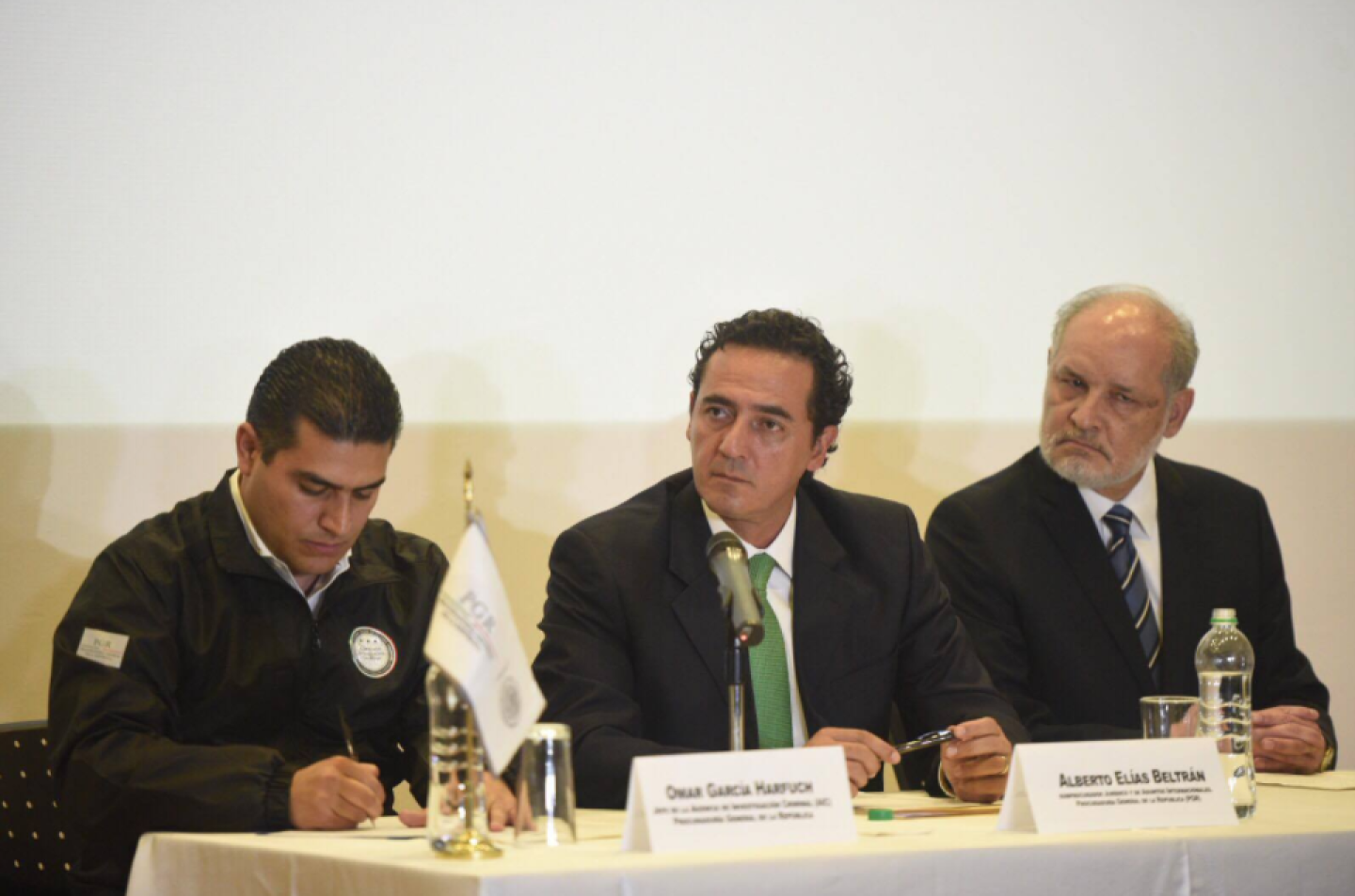 Captura de pantalla 2017-04-16 a las 6.18.02 p.m.