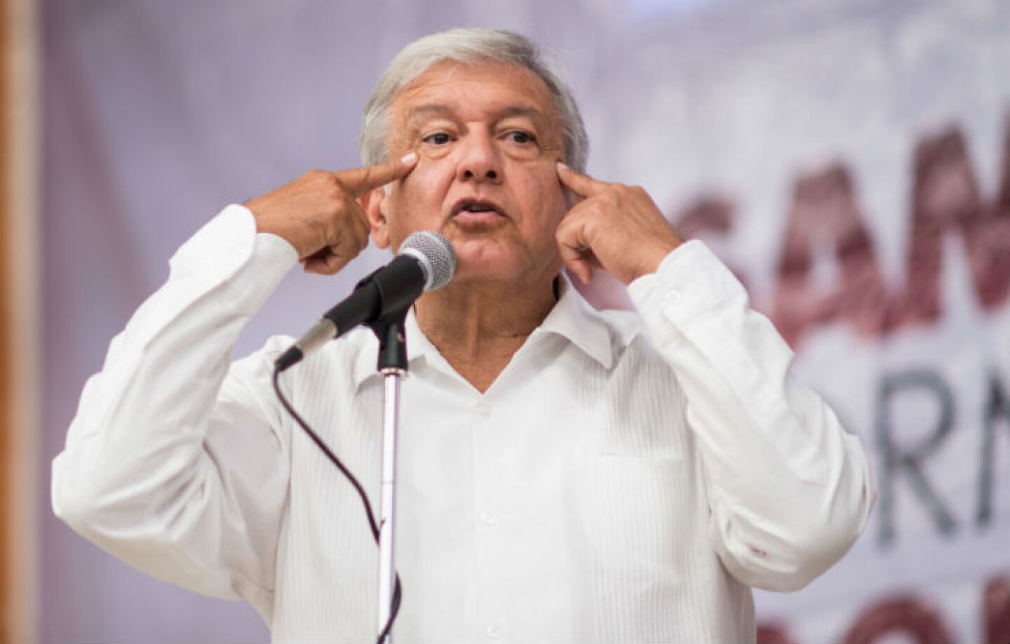 AMLO PRI demanda actos anticipados de campaña