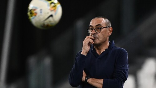 Tras fracaso en Champions, destituyen a Sarri